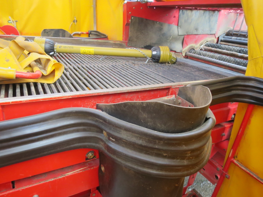 4653 Grimme DL1500 2 row with Elevator