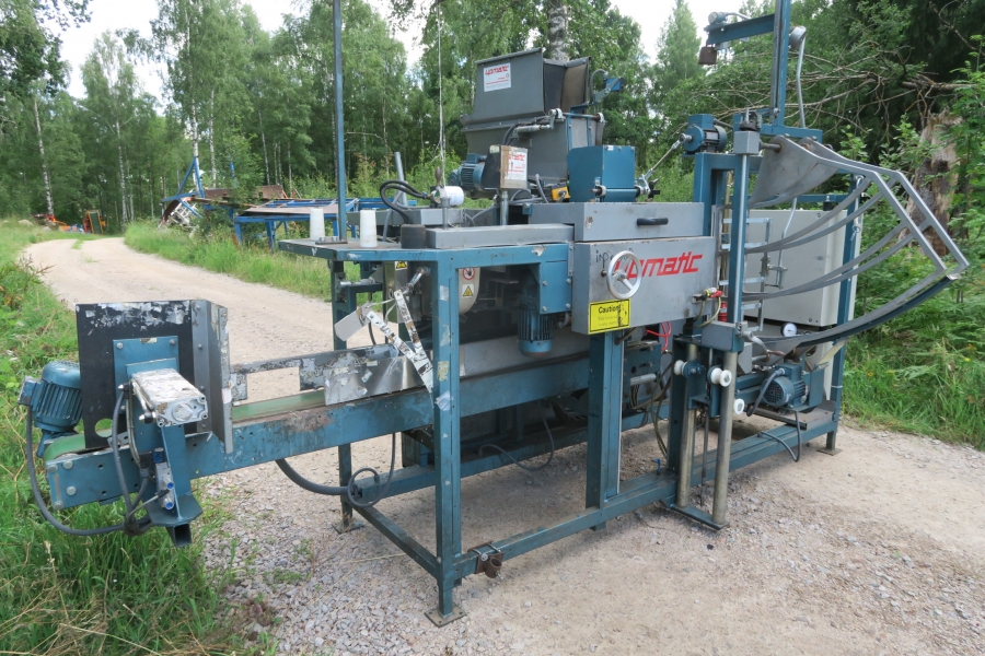 4664 Upmatic 4115 paper bagger for paper bags