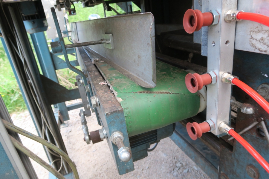 4664 Upmatic 4115 paper bagger for paper bags