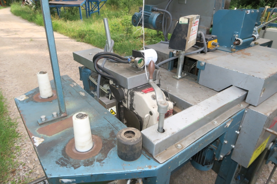 4664 Upmatic 4115 paper bagger for paper bags