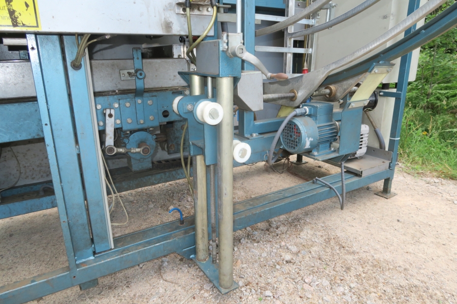 4664 Upmatic 4115 paper bagger for paper bags