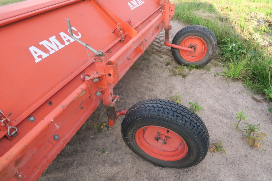 4668 AMAC haulm topper 4 row