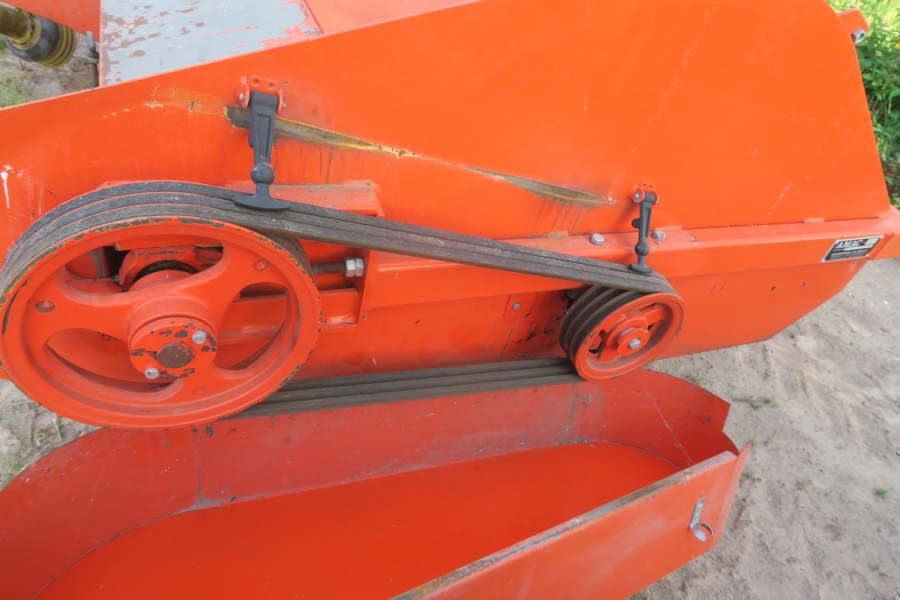 4668 AMAC haulm topper 4 row