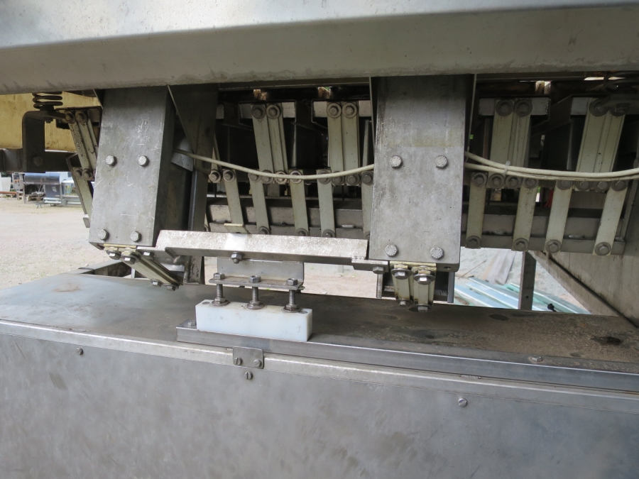4671 Newtec 2000 computer weigher