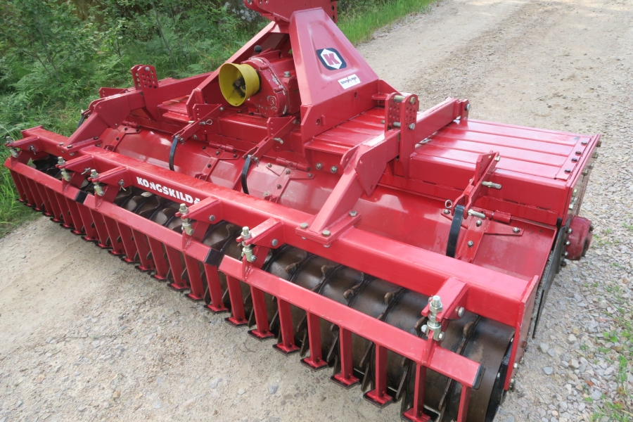 4674 Kongskilde Elliptor rotary cultivator with pressure roller