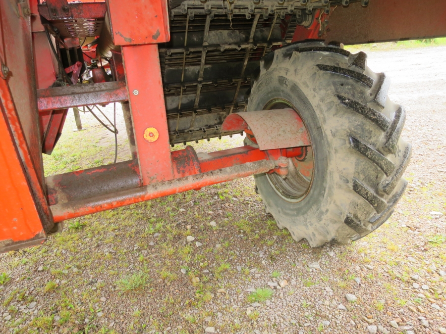 4685 Grimme SE75-20 potato harvester