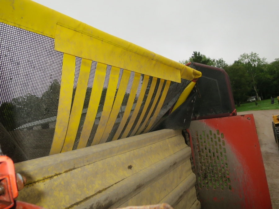 4685 Grimme SE75-20 potato harvester