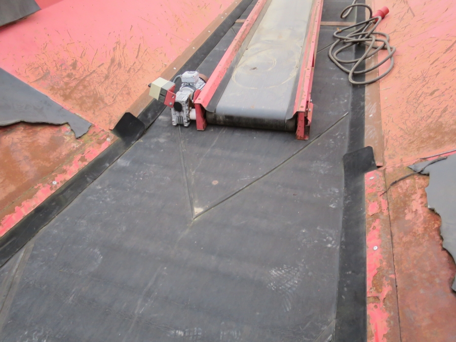 4687 Tong Storemaker 1200 Receiving hopper