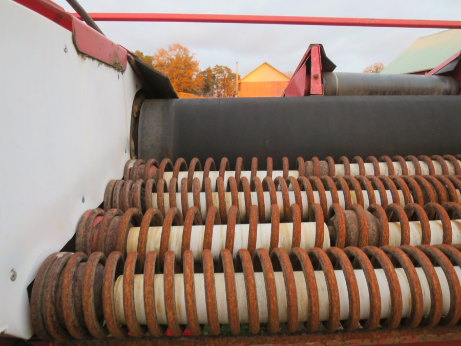 4687 Tong Storemaker 1200 Receiving hopper