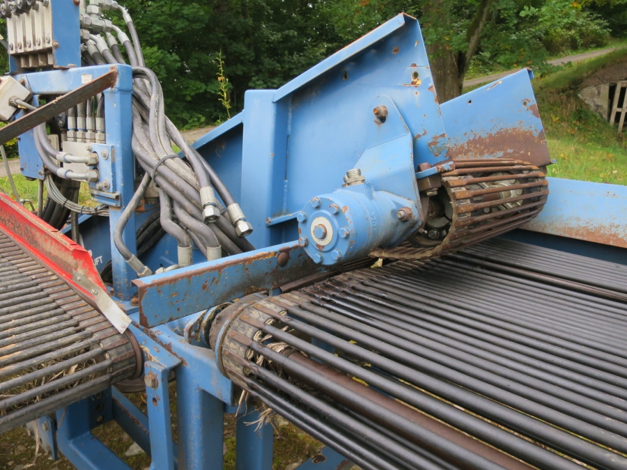 4690 Asa-Lift KT-100 potato harvester