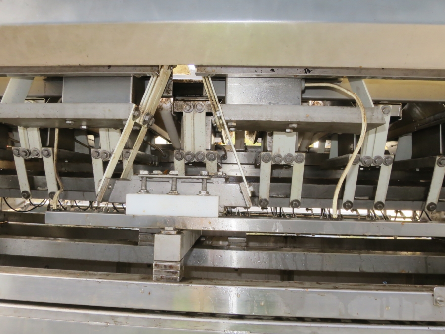 4699 Newtec 2009XB linear weigher