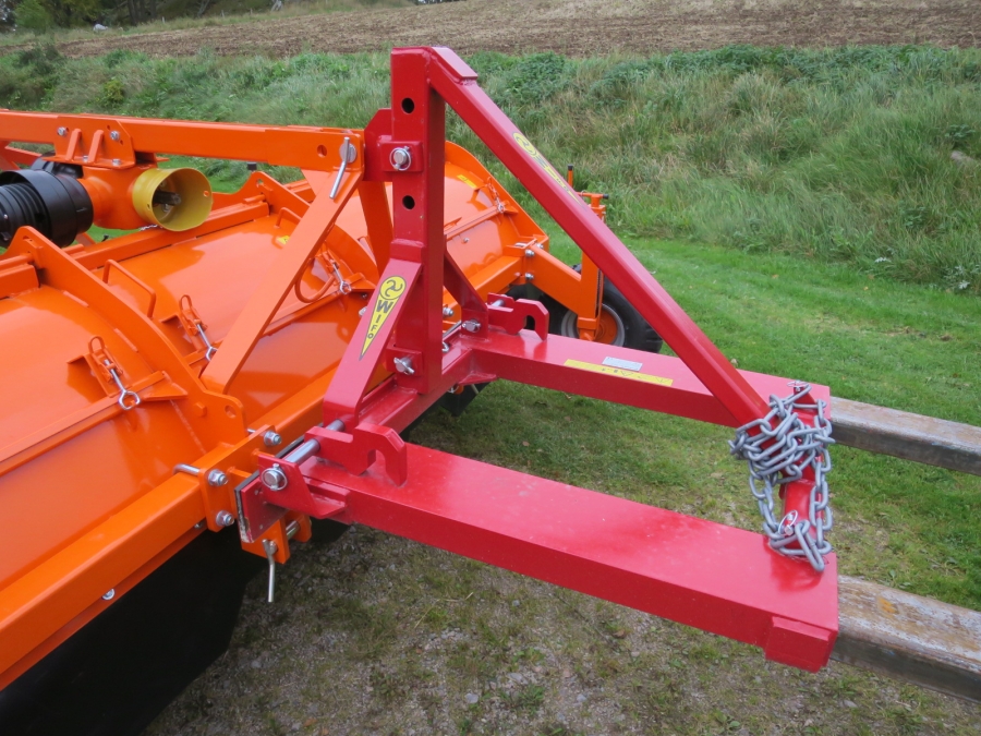 4700 WIFO three point adapter WIFO tool carrier