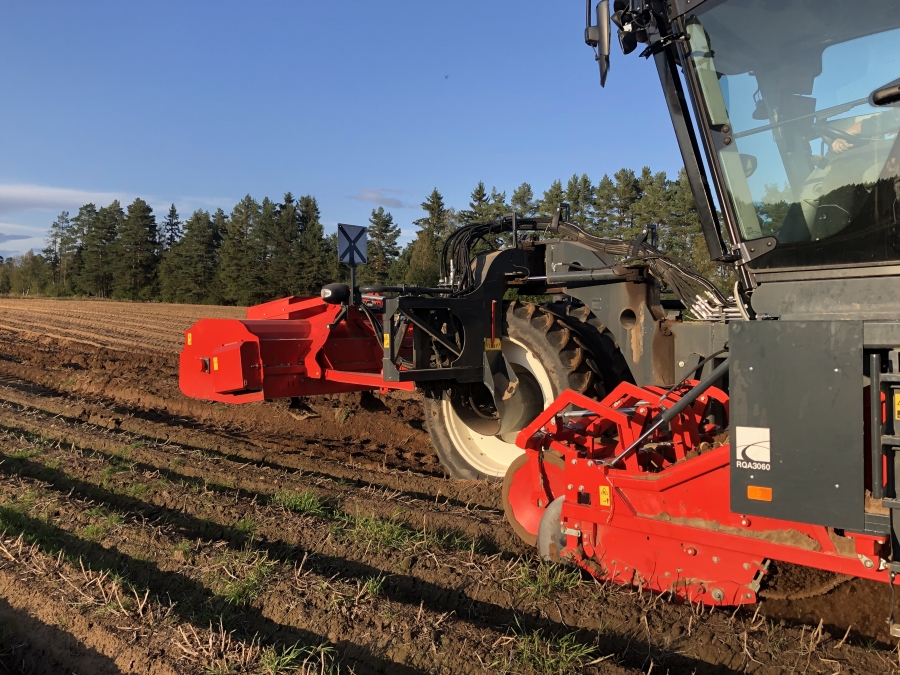 4702 Dewulf RQA3060 potato harvester selfpropelled