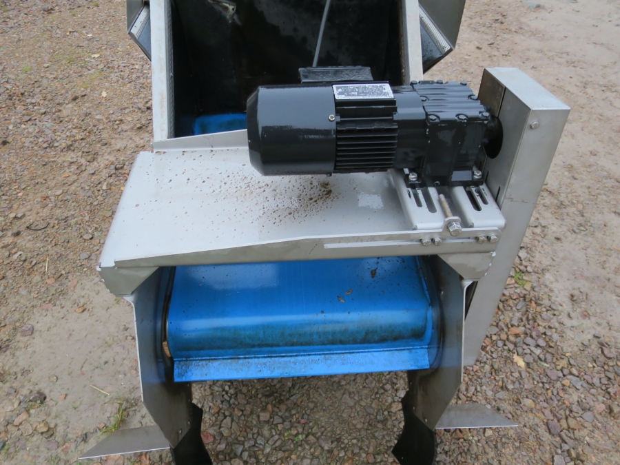 4713 EMVE Elevator 1500x550 mm STAINLESS STEEL