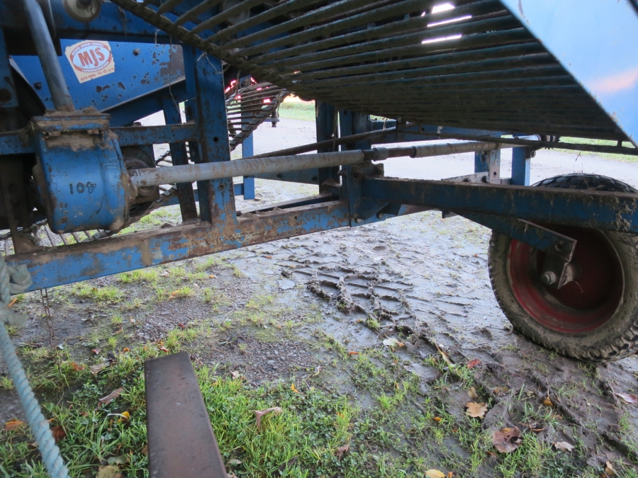 4715 Asa-Lift KT-80 potato harvester