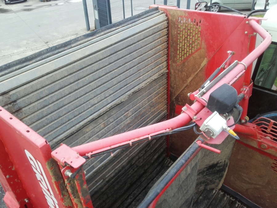 4728 Grimme SF170-60 potato harvester