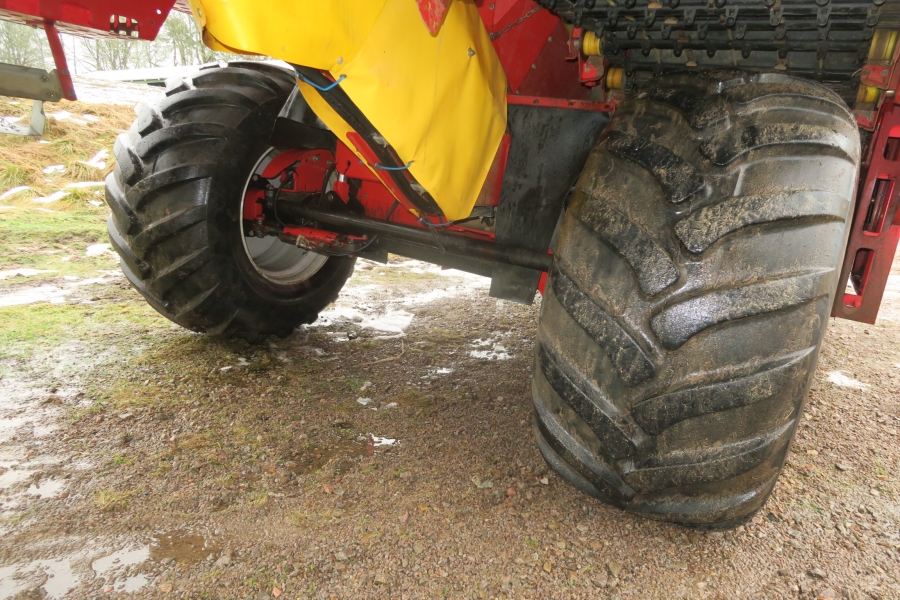 4740 Grimme SE 85-55 potato harvester