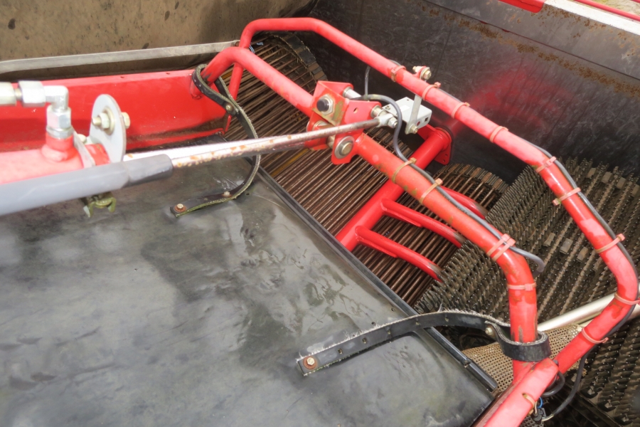 4740 Grimme SE 85-55 potato harvester