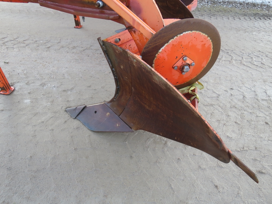 4754 Grimme bed plough