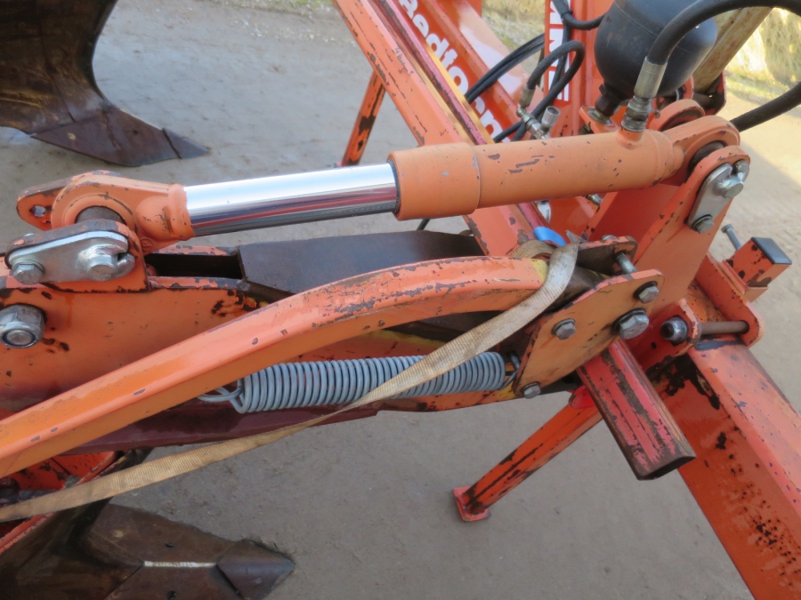 4754 Grimme bed plough