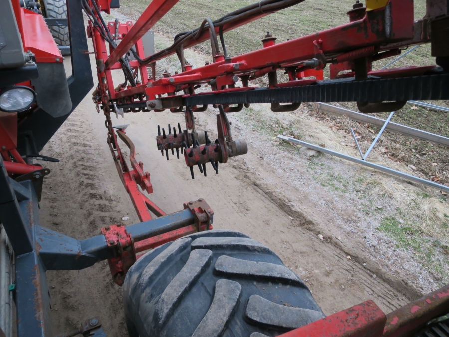 4774 Dewulf GBC carrot harvester 1 row with 3 ton bunker