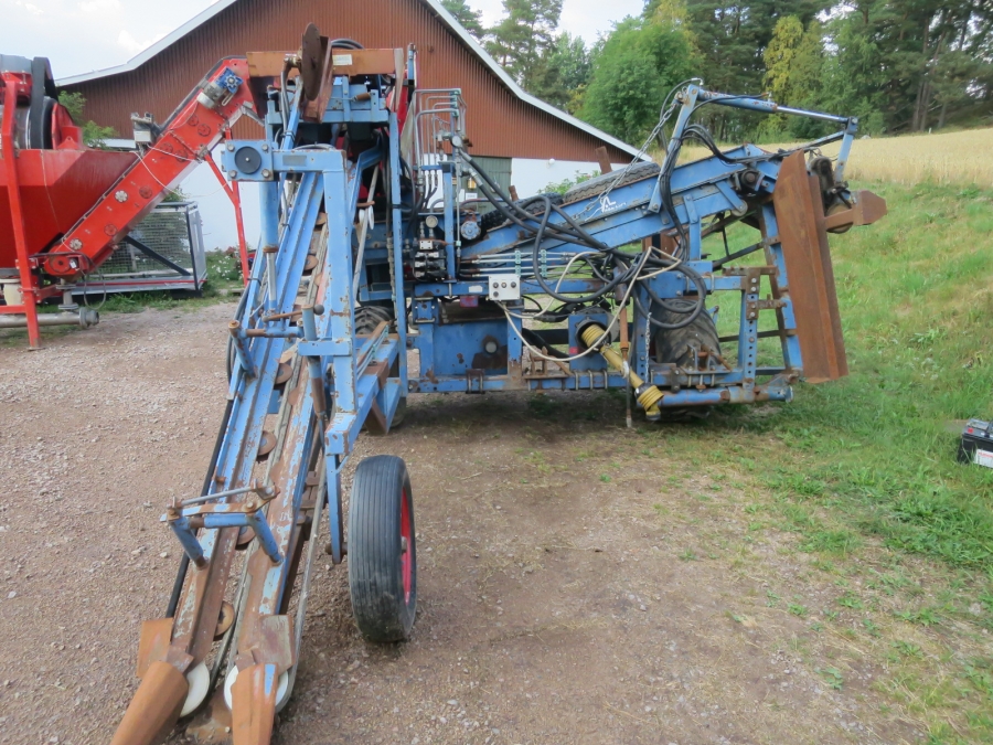 4780 Asa-Lift ST 1200 1 row carrot harvester