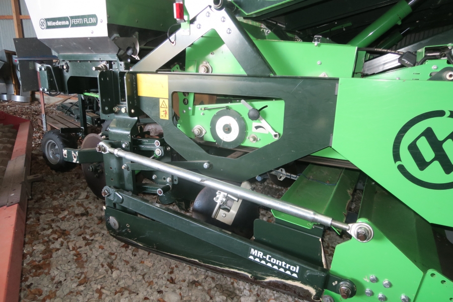 4784 Miedema Structural MS4000 potato planter