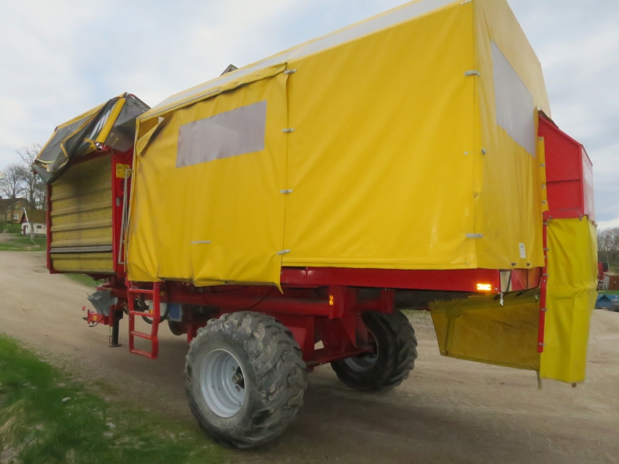 4802 Grimme SE75-40 potato harvester