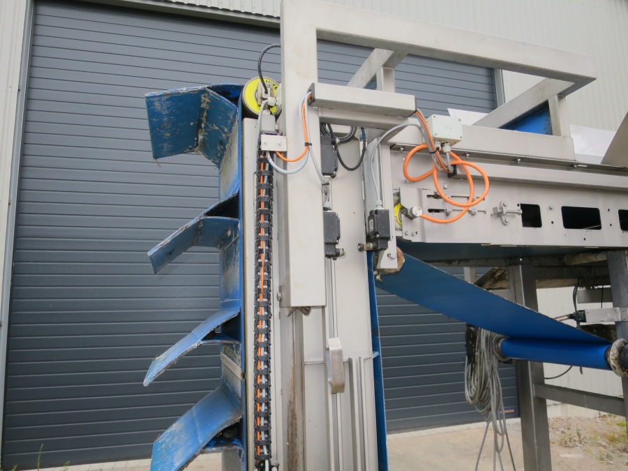 4813 EMVE box filler double