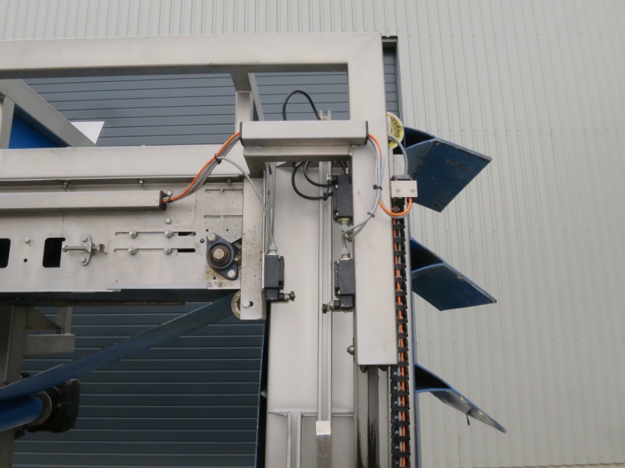 4813 EMVE box filler double
