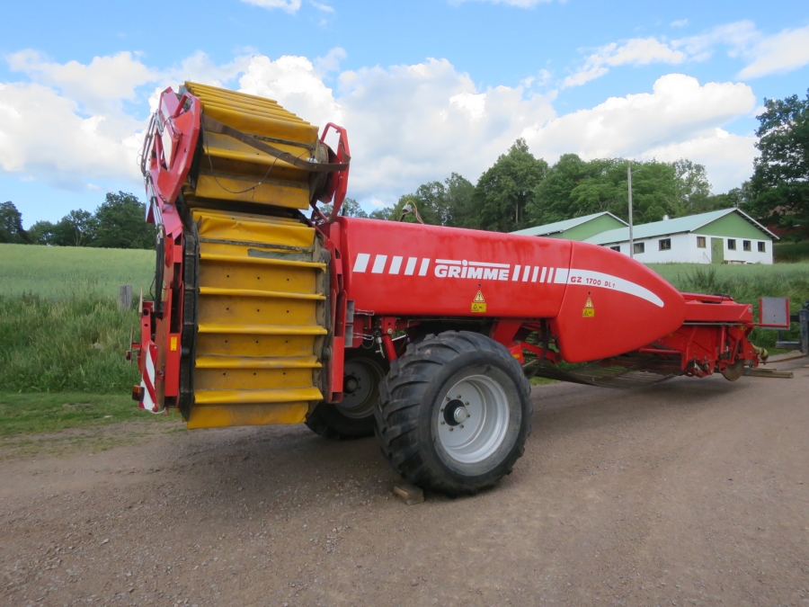 4822 Grimme GZ1700 Potato harvester