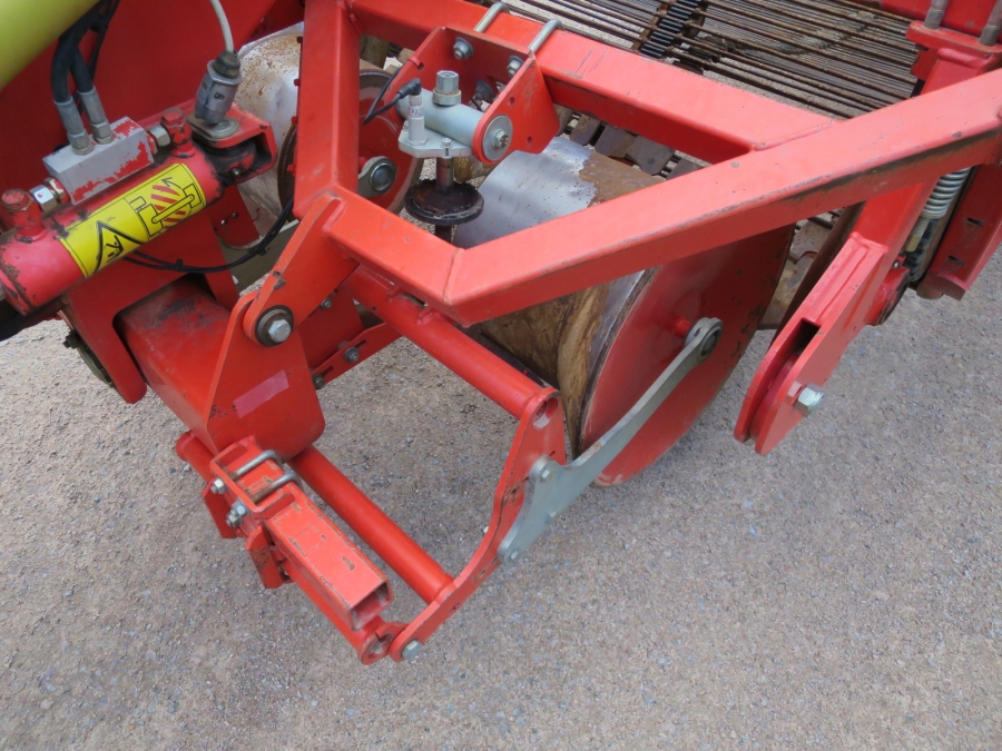 4822 Grimme GZ1700 Potato harvester