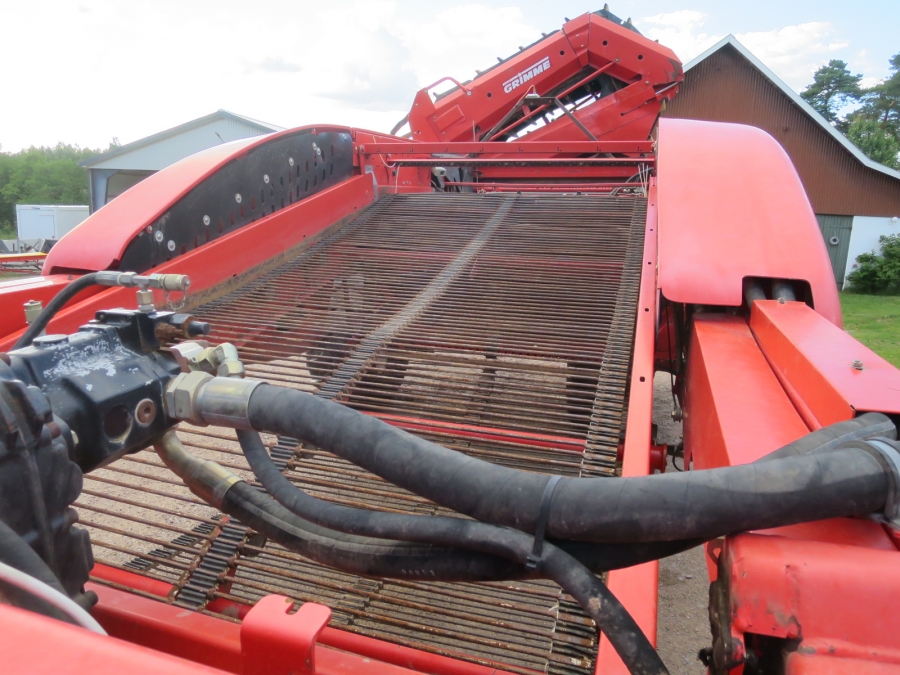 4822 Grimme GZ1700 Potato harvester