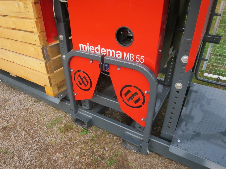 4823 Dewulf Miedema MB55 box filler