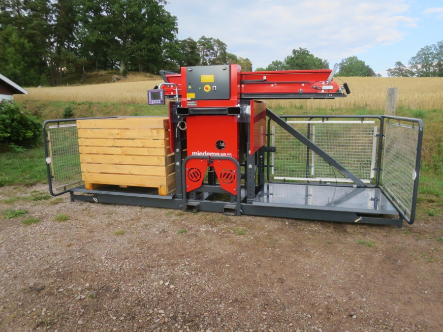4823 Dewulf Miedema MB55 box filler