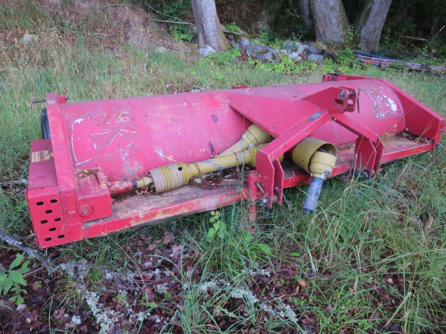 4832 Grimme Gruse haulm topper