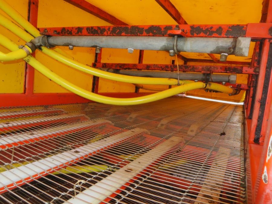 4834 EKKO bunch washer to bunched vegetables