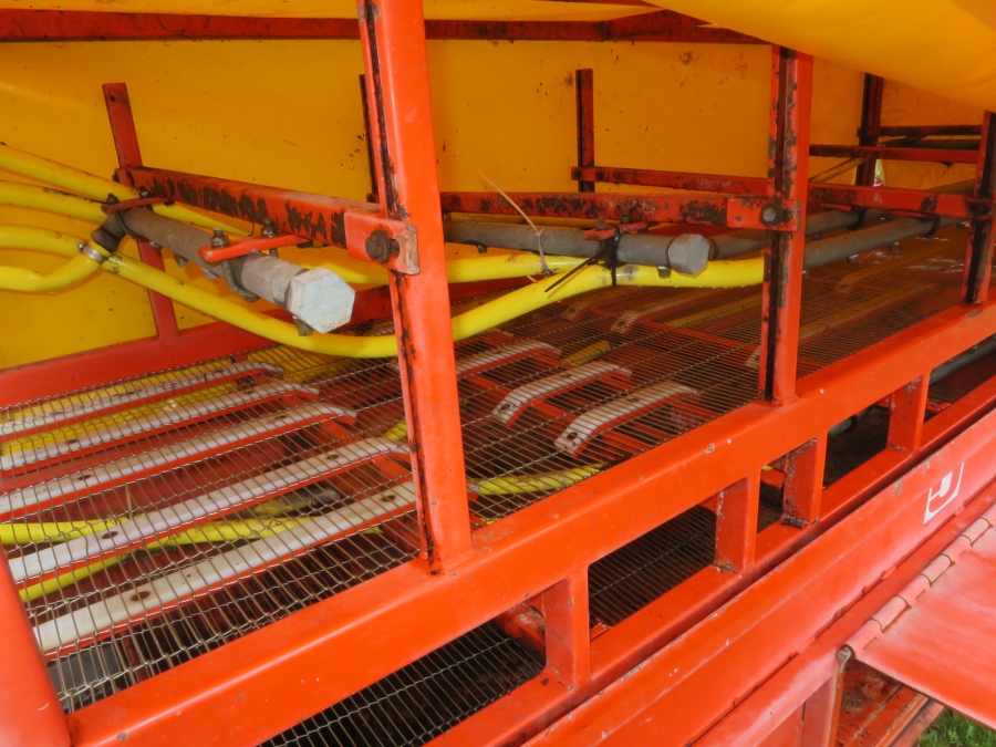 4834 EKKO bunch washer to bunched vegetables