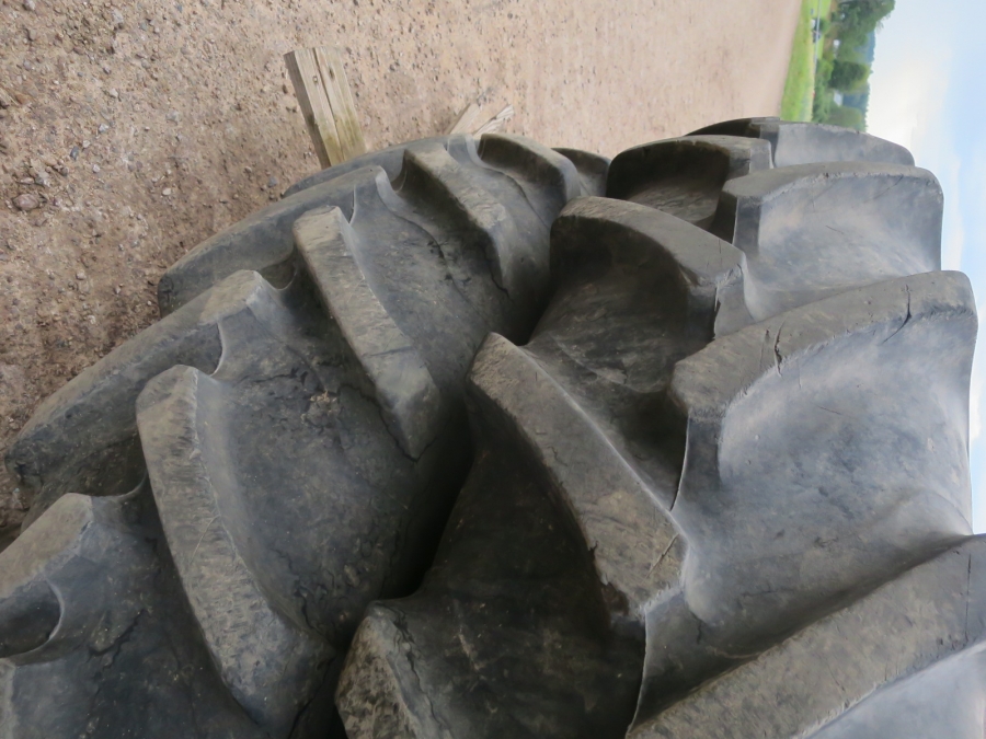 4835 Row crop tires different alternatives