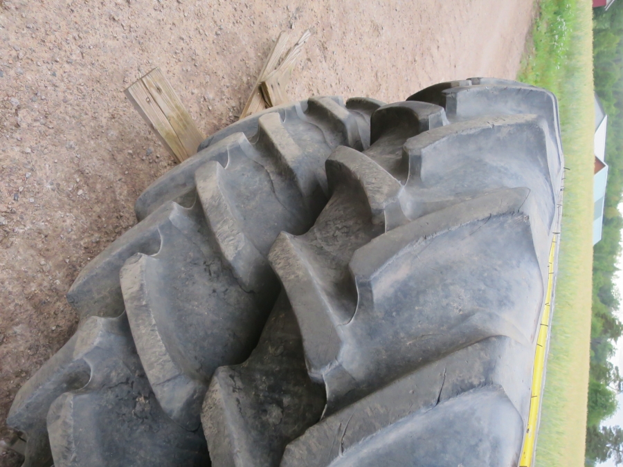 4835 Row crop tires different alternatives