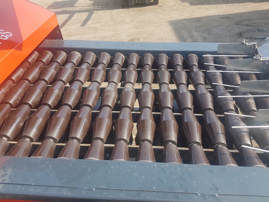 4845 Miedema PGS seed cutter
