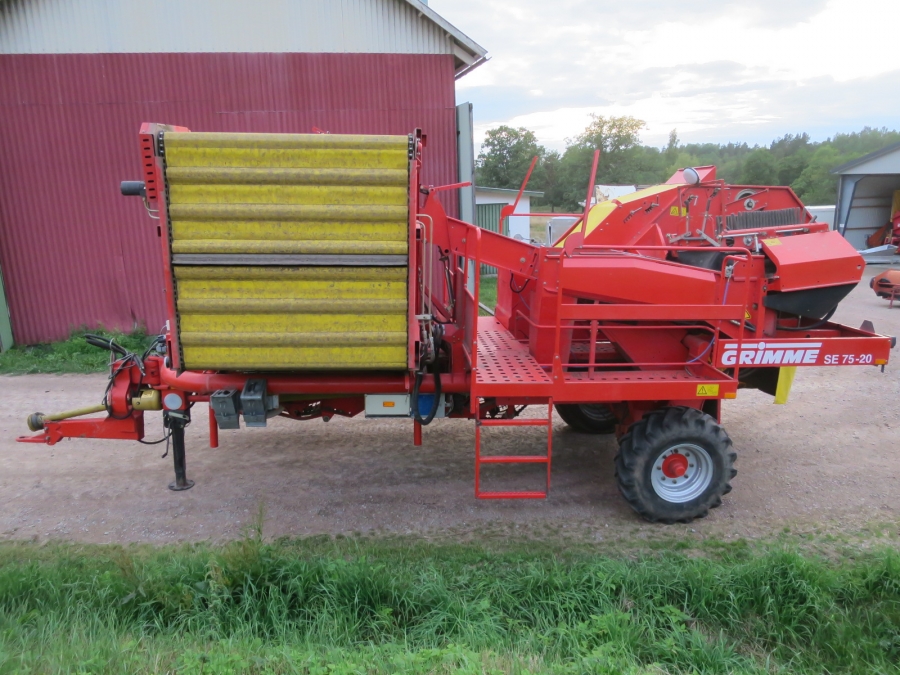 4847 Grimme SE75-20 potato harvester