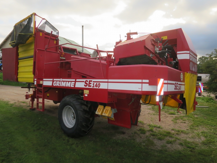 4856 Grimme SE140 potato harvester