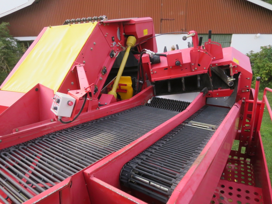 4856 Grimme SE140 potato harvester