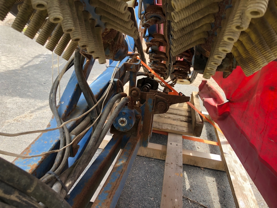 4868 Asa-Lift PO-250 leek harvester / carrot sharelifter