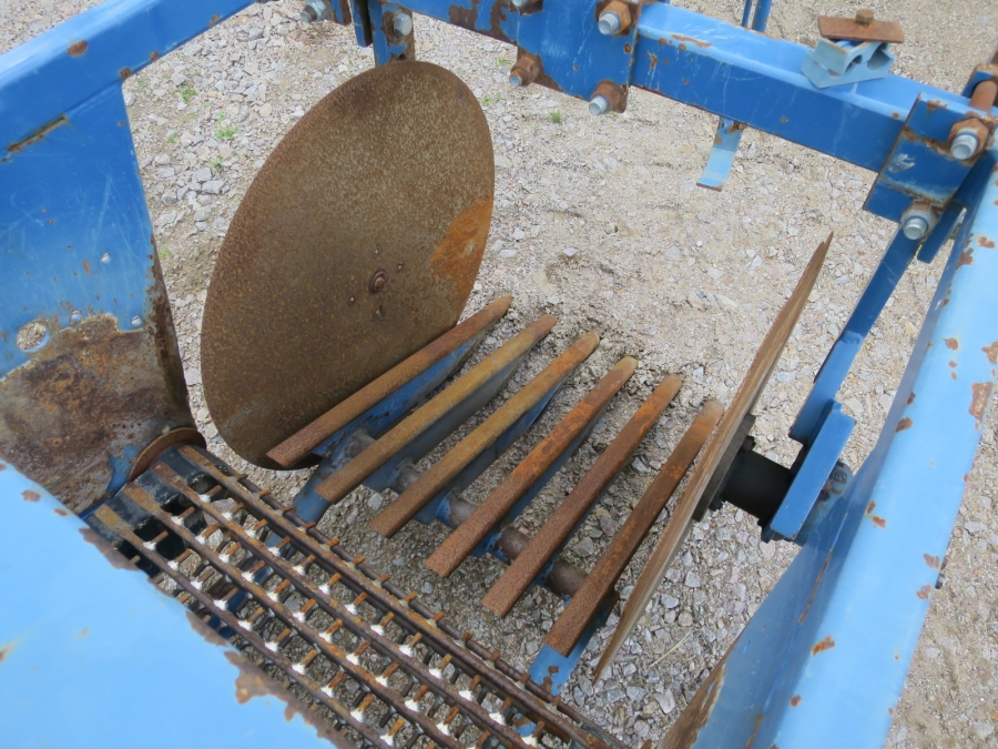 4868 Asa-Lift PO-250 leek harvester / carrot sharelifter