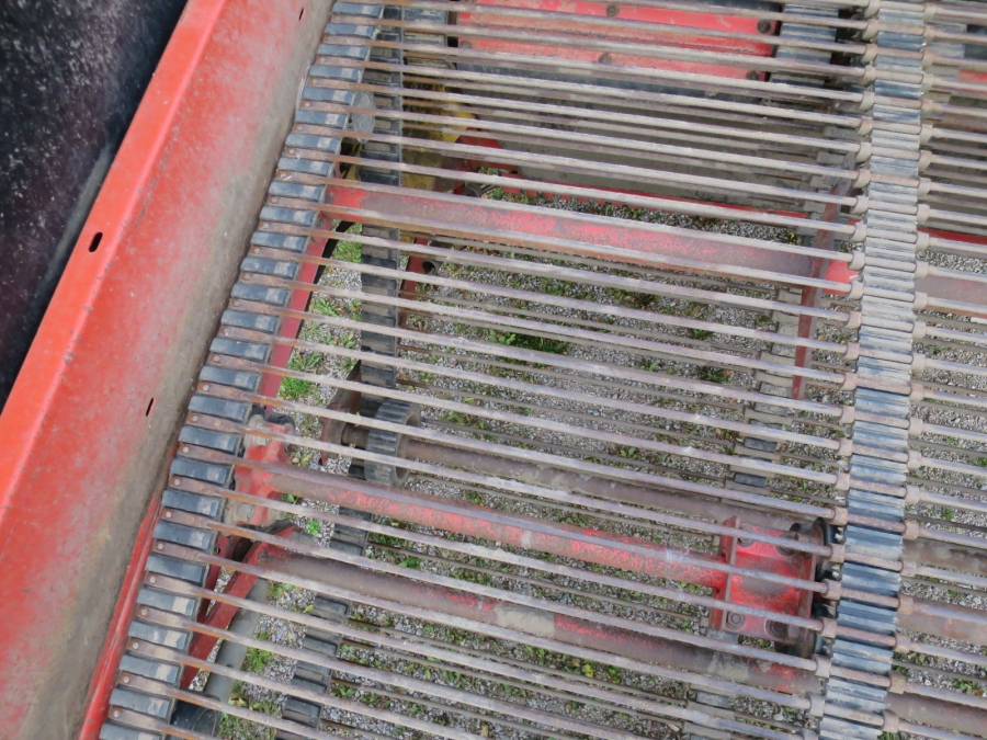 4894 Grimme GZ1700 potato harvester 2 row elevator