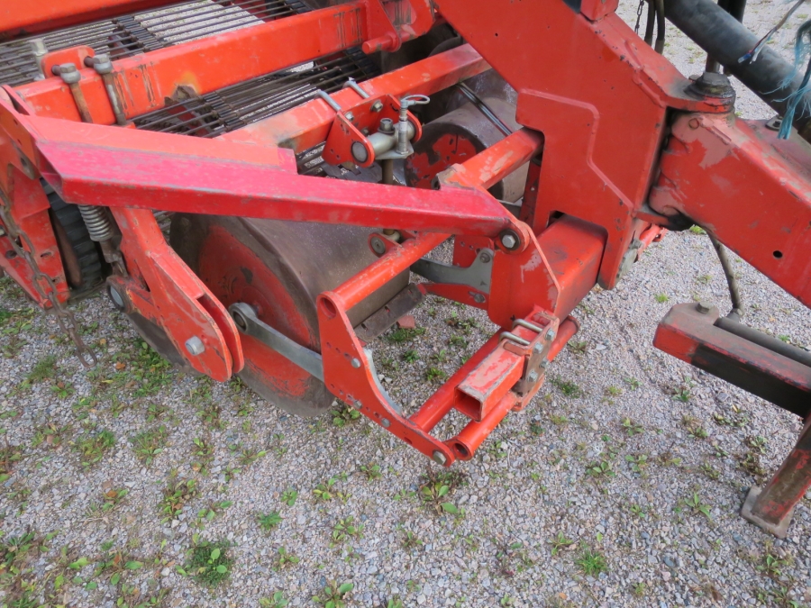 4894 Grimme GZ1700 potato harvester 2 row elevator