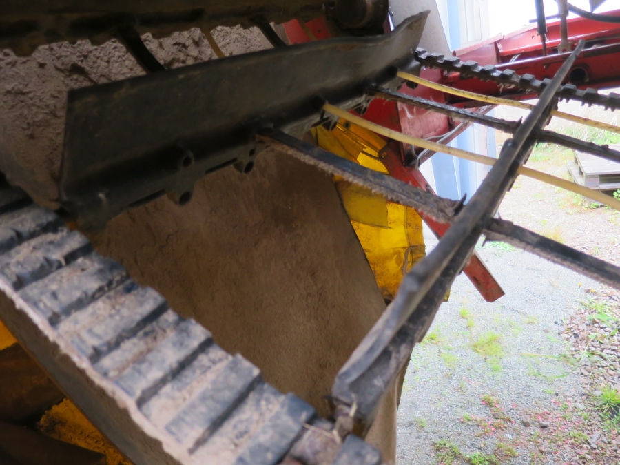 4895 Grimme SE75-20 potato harvester