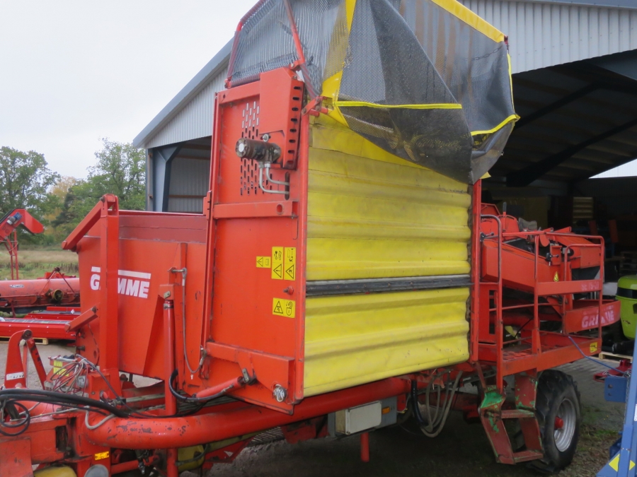 4895 Grimme SE75-20 potato harvester